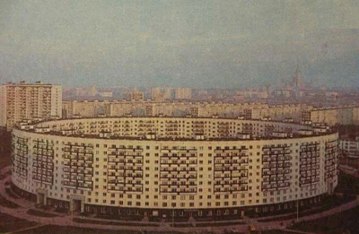K.....l - >Round panel house type I-515 / 9m, social housing,
Moscow, Russia, built i...