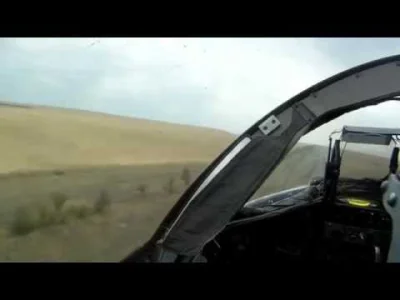 moooka - Niski przelot SU-24M wzdłuż autostrady / drogi. Widok z kokpitu. :)



#lotn...