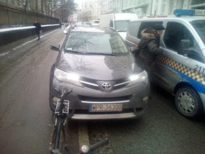 seattle - Kierowca wyrzuca rowerzystę z drogi rowerowej. Skarży się straży miejskiej ...