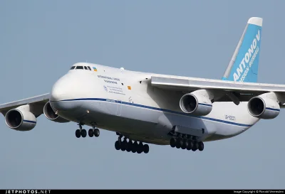 RayJay - Antonov An-124 wylądował dzisiaj o 11:39 we Wrocławiu.
To chyba nieczęsty g...