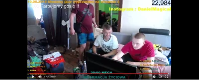 StaraSzafa2 - Co ten Dana z tą torebką .... jak to wygląda xD ( ͡° ͜ʖ ͡°) ( ͡°( ͡° ͜ʖ...