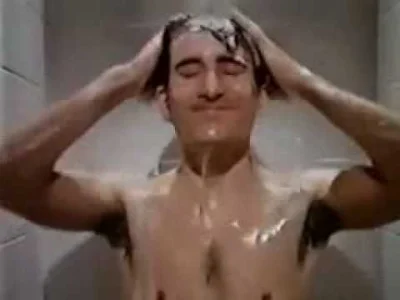 fAzI - @pogop: jeżdze furą którą można się umyć pod prysznicem :)