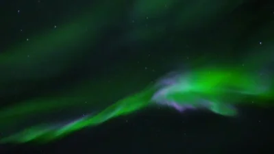 Elthiryel - Zorza polarna nad Islandią kilka dni temu.

źródło (w lepszej jakości)
...