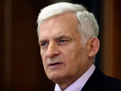 U.....0 - Jerzy Buzek został zwerbowany przez Wywiad Wojskowy PRL w roku 1971 przed w...