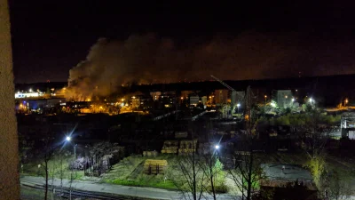 koxok - Pali się hurtownia(?) leków na Giszowcu #katowice