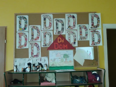 kondziu696 - Dzieci w przedszkolu uczą się literek.
#Dd #lechwalesa