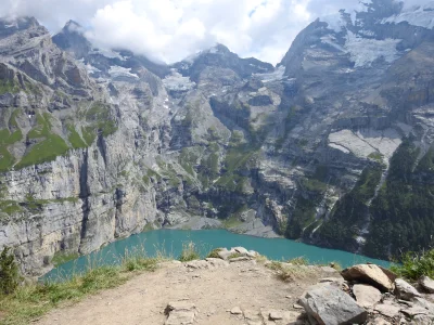 Rarka - Polecam trekkingi w Szwajcarii. Oeschinensee.
Jeszcze tylko nauczyc sie robi...