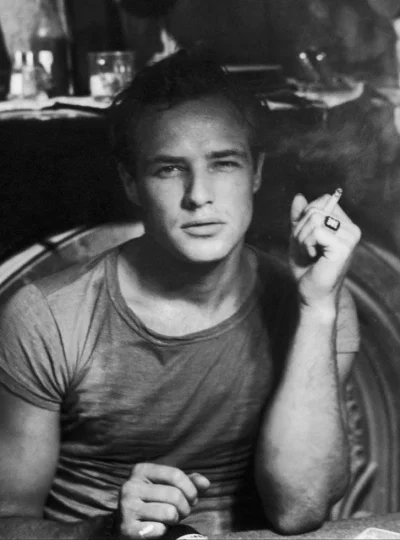 Joz - @zupazkasztana: A skoro zgłaszam Newmana, to muszę zgłosić Marlona Brando

SP...