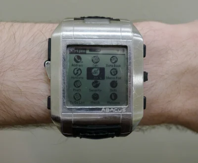 pogop - takie tam z wikipedii: The Fossil Wrist PDA is a smartwatch that runs Palm OS...