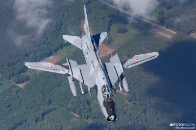 Budo - Su-22 to już powinny być na emeryturze... teraz taki samolot praktycznie nie m...