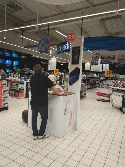 Worior - #xiaomi #mi #xiaomilepsze
Kraków centrum handlowe Czyżyny sklep carrefour. C...