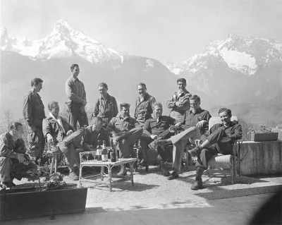 n.....r - "Dick Winters and Easy Company (Band of Brothers) at the Eagle's Nest, Hitl...