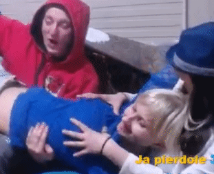 Dr_Riv - Dobra wykopki, może zrobimy akcję sprowadzenia jednej z lepszych zadymiarek ...