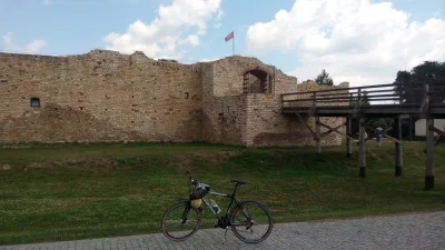 rogerro - 427 687 - 42 = 427 645

Wizyta w zamku w Inowłodzu, więcej zdjęć i trasa:
...