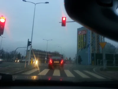 Arveeng - Tak się jeździ w Krośnie :-)
#krosno #samochody #jazdapolska