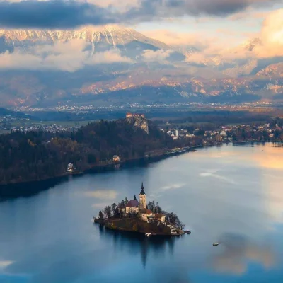 Castellano - Jezioro Bled. Słowenia
foto: Dennis Stever
#fotografia #gory #earthpor...