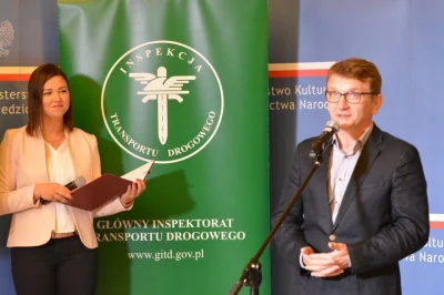 x.....x - Ona już wie co będzie po konferencji ( ͡° ͜ʖ ͡°)

#janusztracz #tracz #poli...