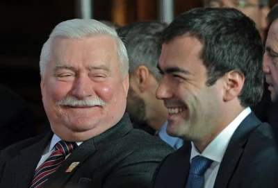 C.....r - @Maryjanna: Panie Leszke, mamy Pana. @lechwalesa