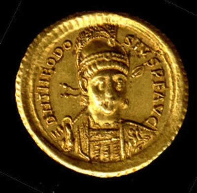 Kakergetes - 10 kwietnia 401 roku urodził się Teodozjusz II, cesarz wschodniej część ...