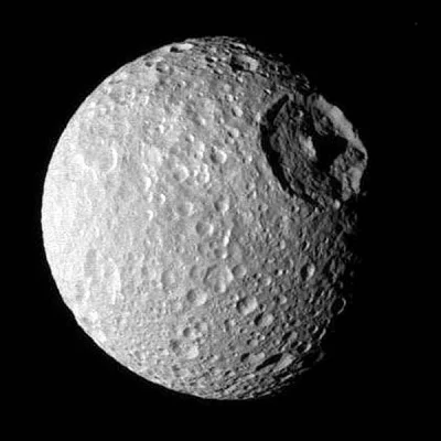 Harkonnen - Przecież Gwiazdą Śmierci jest Mimas.