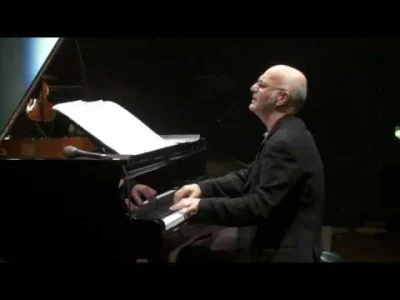 MusicURlooking4 - Ludovico Einaudi - "Divenire" - Live @ Royal Albert Hall London

...