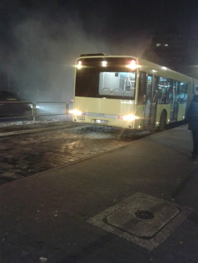 archeonius - to uczucie gdy jedziesz z pracy do domu i Twój autobus zaczyna się palić...