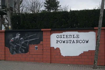 MisterWolf - Mural w Łomiankach, obraz debilizmu.

Autorzy na murze umieścili żołnier...