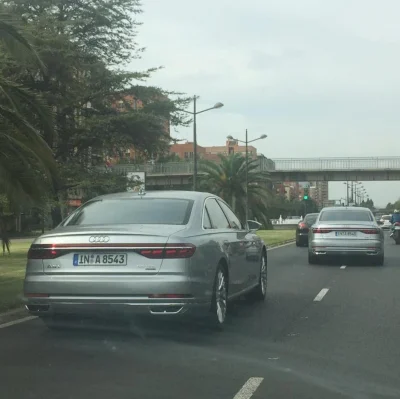 kosowiczJan - #motoryzacja #premiera #audia8

Już jeżdżo.