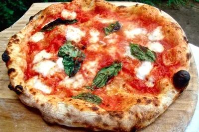 stjimmy - @MG78 tu na zdjęciu masz normalną neapolitańską pizze. Twoją pizzę można na...