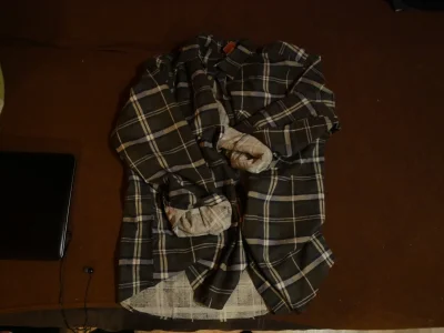 kotostrupoo - Flanela brązowa z jakimis norweskimi napisami na metce, ale sztosik jak...