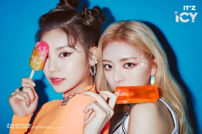 XKHYCCB2dX - #yeji #yuna #itzy 
#koreanka