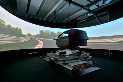 IRG-WORLD - Mają rozmach ... (｡◕‿‿◕｡)

 A £2million, UK-developed driving simulator ...