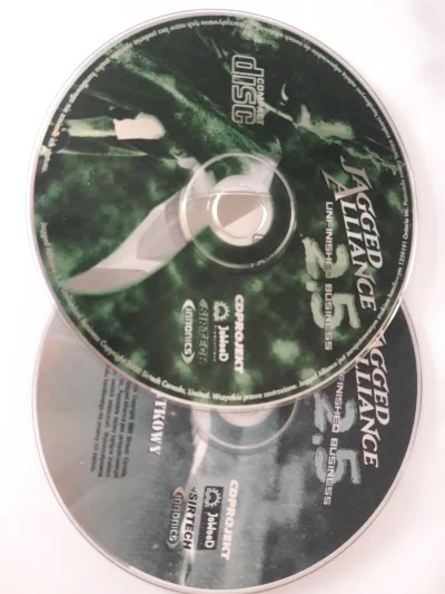 karo058750 - Rozdajo starożytne płyty.

2x CD z gra Jagged Alliance 2.5 Unfinished ...
