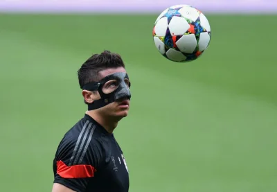 jamesbond007 - maska Zorro! 
#robertlewandowski #bayernmunchen