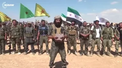 Piezoreki - Zrzucili amunicję dla nowo powstałej koalicji Wolnej Armii Syrii, kurdyjs...