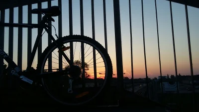 pauulinka - Zachód słońca z dzisiejszej, krótkiej wycieczki rowerowej po #gdansk. Zdj...