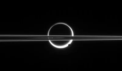 d.....4 - Tytan i Enceladus 

#kosmos #saturn #cassini #tytan #enceladus #dragonspamu...