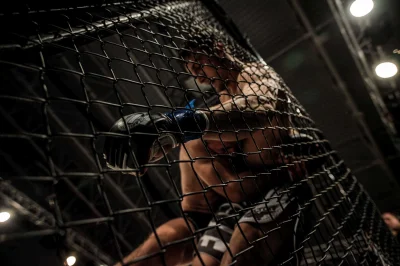 maximus481 - #mma #sportywalki #sport #slugfest #fotografia
Nie wiem czy ostatni tag...