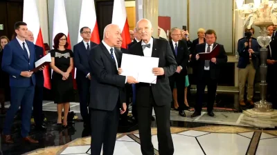 darpomorza - To oficjalne: Korwin jest już posłem IX kadencji.

#korwin #wybory #po...