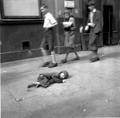 Amadeo - Tragedia. Zamknęli tych ludzi w gettach jak bydło, a tam dorośli i dzieci um...