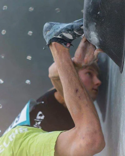 bluehead - Alex Megos w akcji.
#wspinanie #climbingporn #bouldering