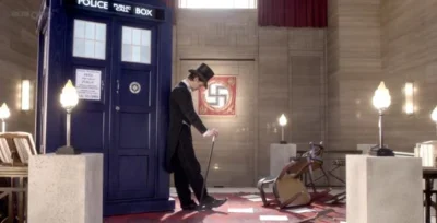 Elkoss - > The Doctor?
 Doctor Who?

Chyba jedna z najlepszych scen w serialu.
#do...