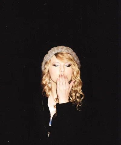 smutna_rzaba - dobranoc kochani ( ͡° ͜ʖ ͡°)

#dobranoc #nocnazmiana #taylorswift #b...