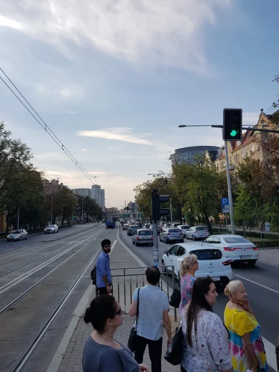 KamRadz - Fajne te wasze tramwaje. Takie nie za dobrze działające...
#wroclaw #tramwa...