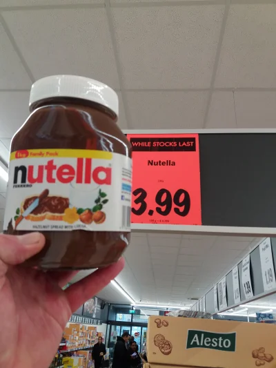 lubiekaszezeskwarkami - Sezon na orzech laskowy, Nutella 1 Kg cena £4

#polska #afe...