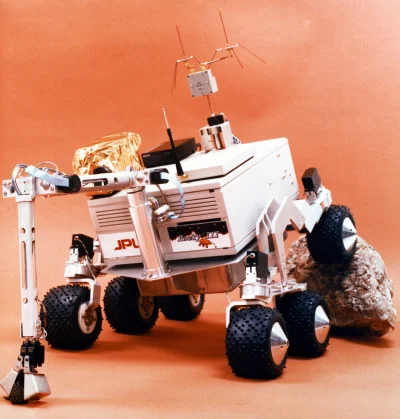 d.....4 - Rocky III - prototyp łazika z lat 90. zbudowany w JPL (Jet Propulsion Labor...