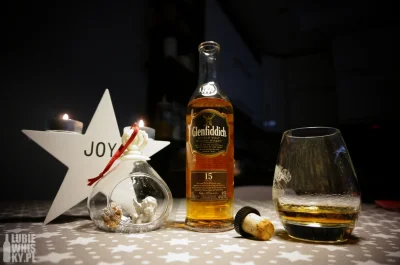 lubiewhiskypl - Po świątecznym obżarstwie czas się czymś podleczyć :)

Glenfiddich 15...