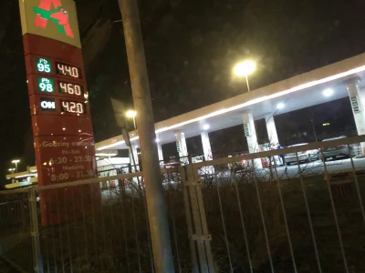 vegetassj1 - Znacie jakąś tańsza stacje w #warszawa?
Auchan Modlinska