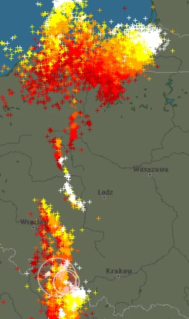 pieczarrra - Pomorze, oddajcie kawałek burzy dla #krakow ;_;

#burza #pogodakrakow