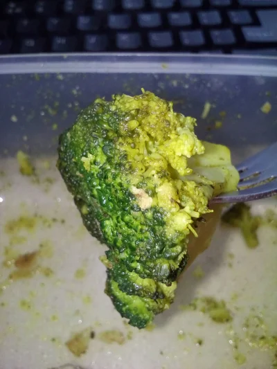 Fevx - Jedzcie ze mno brokula. Pysznosciowy.
#jedzzwykopem #brokul